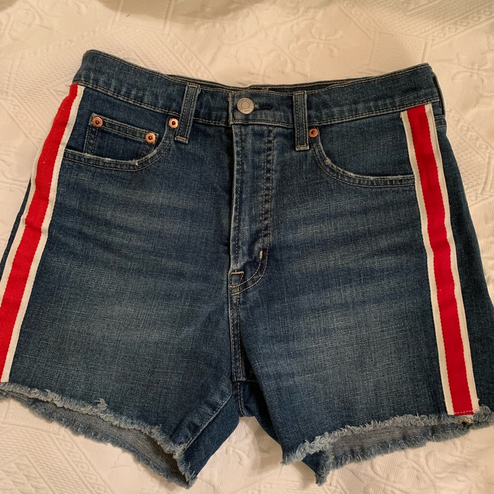 Gap size 26 high rise jean shorts